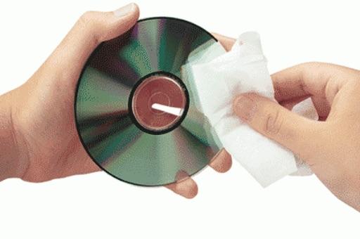 確保光碟盤面清潔